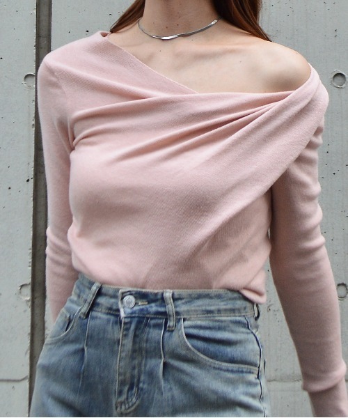 &soiree(アンドソワレ)の「カシュクールデザイントップス(Tシャツ/カットソー・レディース・ピンク/ブルー・FREE)」の3枚目の写真