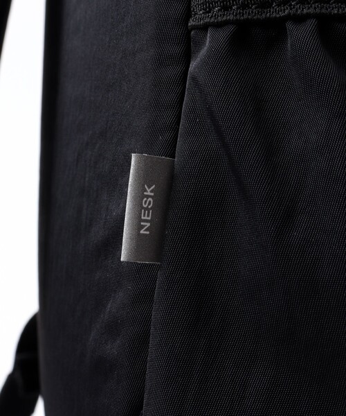 NESK（ネスク）の「【NESK】《A4サイズ可/18.2L》ナイロン ユニバーサルバックパックM（NS-020）（バックパック/リュック・メンズ・グレー/ブラック・FREE）」の10枚目の写真