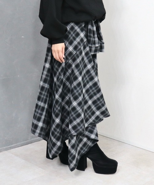 CECIL McBEE(セシルマクビー)の「シャツ巻き風チェック柄スカート(スカート・レディース・ブラック/グレー/ブルー・MEDIUM/LARGE)」の12枚目の写真