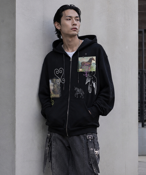 GRAVER（グレーバー）の「[ユニセックス]HOREY フードパーカー_ブラック（パーカー・レディース・ブラック・MEDIUM/LARGE）」の3枚目の写真