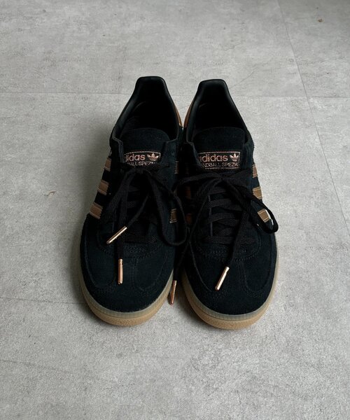 DouDou（ドゥドゥ）の「adidas HANDBALL SPEZIAL W（その他シューズ・レディース・ブラック・23.5cm/24cm/24.5cm）」の4枚目の写真