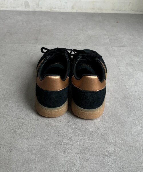 DouDou（ドゥドゥ）の「adidas HANDBALL SPEZIAL W（その他シューズ・レディース・ブラック・23.5cm/24cm/24.5cm）」の6枚目の写真