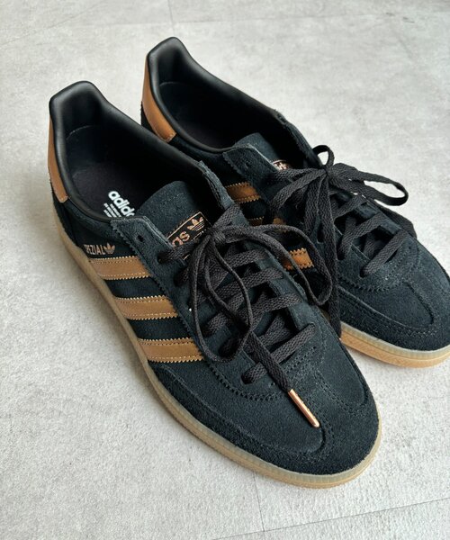 DouDou（ドゥドゥ）の「adidas HANDBALL SPEZIAL W（その他シューズ・レディース・ブラック・23.5cm/24cm/24.5cm）」の8枚目の写真