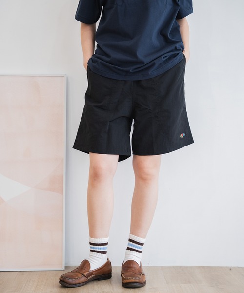 FRUIT OF THE LOOM(フルーツオブザルーム)の「BAGGY SHORTS / フルーツオブザルーム マットナイロン バギーショーツ(その他パンツ・メンズ・マスタード/ネイビー/チャコールグレー/グリーン/ブラック・S/M/L/XL)」の2枚目の写真