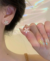 Ada.｜エイダのピアス（両耳用）（ゴールド/金色系・フラワーモチーフ
