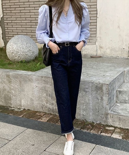 SallyLunn(サリーラン)の「Vネックフリルパフブラウス(シャツ/ブラウス・レディース・ブルー/ホワイト・LARGE/MEDIUM)」の15枚目の写真