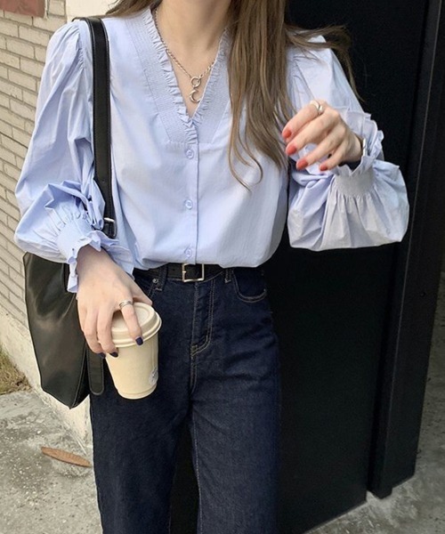 SallyLunn(サリーラン)の「Vネックフリルパフブラウス(シャツ/ブラウス・レディース・ブルー/ホワイト・LARGE/MEDIUM)」の10枚目の写真