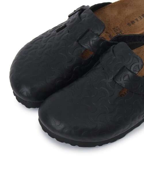 BIRKENSTOCK(ビルケンシュトック)の「【別注】BIRKENSTOCK / BOSTON “BONE PATTERN” Smooth BLACK(サンダル・レディース・ブラック・36/38/35/37)」の3枚目の写真