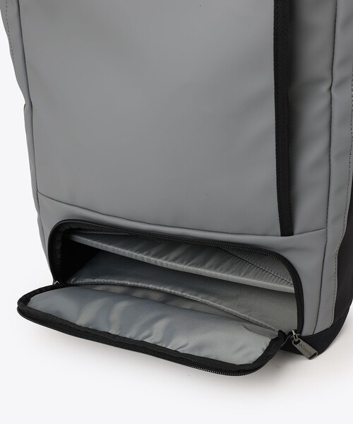 Columbia（コロンビア）の「撥水 通学 リュック／Columbia LBフローレスアドバンス 32L バックパック PC収納（13インチ対応）／コロンビア（バックパック/リュック・レディース・グレー/ブラック・ONE SIZE）」の22枚目の写真