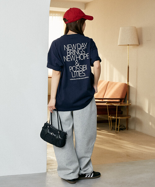 PUBLUX(パブリュクス)の「PUBLUX/パブリュクス <機能性素材>LOVE POP STUDIO NEW DAY タイポグラフィー Tシャツ 限定展開(Tシャツ/カットソー・メンズ・ブラック/ホワイト/ネイビー・L/M/S)」の15枚目の写真
