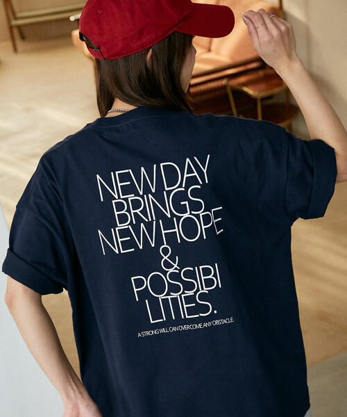 PUBLUX(パブリュクス)の「PUBLUX/パブリュクス <機能性素材>LOVE POP STUDIO NEW DAY タイポグラフィー Tシャツ 限定展開(Tシャツ/カットソー・メンズ・ブラック/ホワイト/ネイビー・L/M/S)」の16枚目の写真