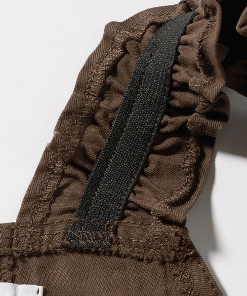 green label relaxing（グリーンレーベルリラクシング）の「ツイル フリル サロペット / キッズ  100cm-130cm（サロペット/オーバーオール・キッズ・オフホワイト/ブラウン系・130cm/100cm/110cm/120cm）」の8枚目の写真