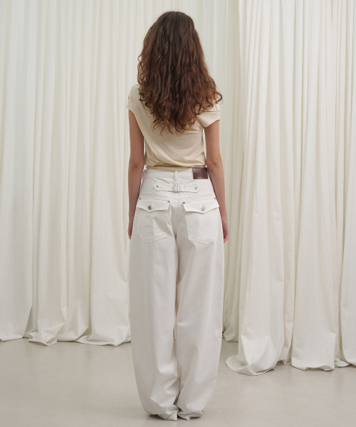 MARROT(マロット)の「カーブドコットンパンツ_ホワイト(その他パンツ・レディース・ホワイト・SMALL/MEDIUM)」の11枚目の写真