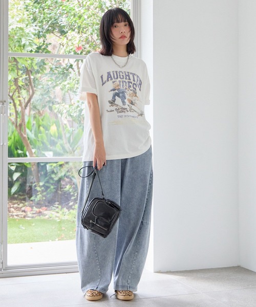 PBLIM(ページボーイリム)の「《UNISEX》スケボーキッズT フロントプリント / カレッジ(Tシャツ/カットソー・レディース・オフホワイト/ネイビー・MEDIUM/LARGE)」の6枚目の写真