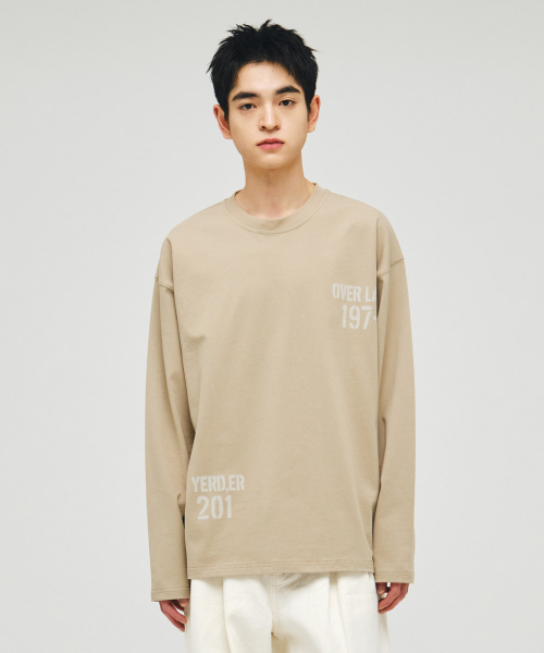 ECORR(エコル)の「オーバーレイタイポロングスリーブ_ベージュ(Tシャツ/カットソー・レディース・その他・1/2/3)」の1枚目の写真