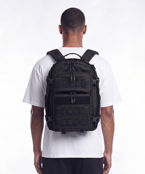 ジムスリムバックパック28L (ブラック)（スポーツグッズ）｜HDEX