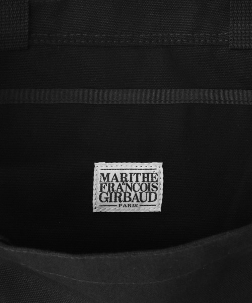 MARITHE + FRANCOIS GIRBAUD(マリテフランソワジルボー)の「CLASSIC LOGO ECO BAG(エコバッグ/サブバッグ・レディース・ブラック/ナチュラル・フリー)」の13枚目の写真