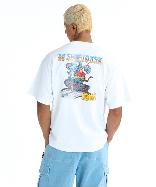 DC SHOES(ディーシーシューズ)の「DC SHOES メンズ 26 SPRINT RAT SS Tシャツ 【2026年春夏モデル】/半袖バックプリントTシャツ(Tシャツ/カットソー・メンズ・ホワイト/ブラック/スミクロ・MEDIUM/LARGE/X-LARGE)」の1枚目の写真