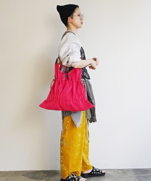 COMMON WARE(コモンウェアー)の「EM:cheek チーク ワンショルダー tiered code one shoulde(ショルダーバッグ・レディース・ピンク/カーキ/ブラック/グレー・FREE)」の14枚目の写真