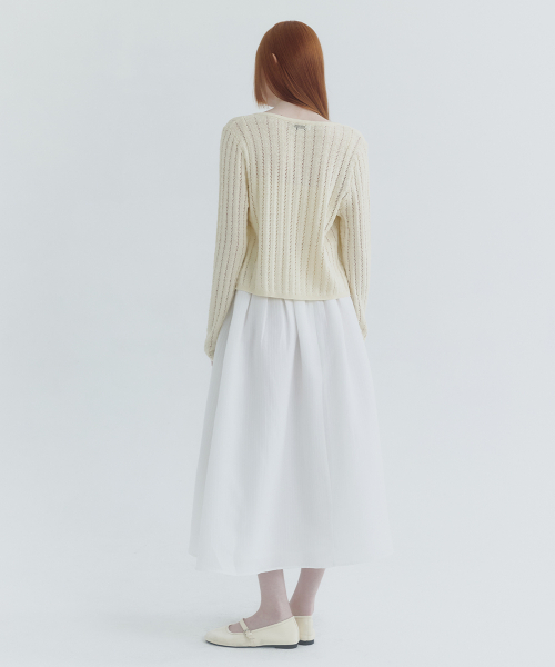 MICANE(ミケーネ)の「エミットストライププリーツスカート(スカート・レディース・アイボリー/ブラック・SMALL/MEDIUM/LARGE/X-LARGE/XX-LARGE/X-SMALL)」の6枚目の写真