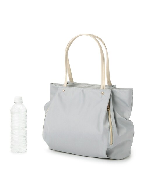 grove（グローブ）の「【撥水・A4】人間工学タック多収納トート（トートバッグ・レディース・ブラック/ライトグレー/ダークグレー・00）」の10枚目の写真