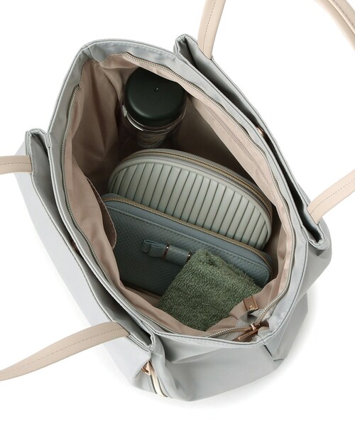 grove（グローブ）の「【撥水・A4】人間工学タック多収納トート（トートバッグ・レディース・ブラック/ライトグレー/ダークグレー・00）」の20枚目の写真