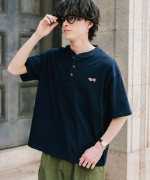 PENNEYS（ぺニーズ）の「PENNEYS 別注コラボFOXワッペン鹿の子ヘンリーネック半袖Tシャツ（Tシャツ/カットソー）」