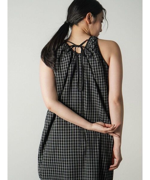 FIKA.(フィーカ)の「Seersucker check onepiece(ワンピース・レディース・ブラック/オフホワイト・MEDIUM)」の16枚目の写真