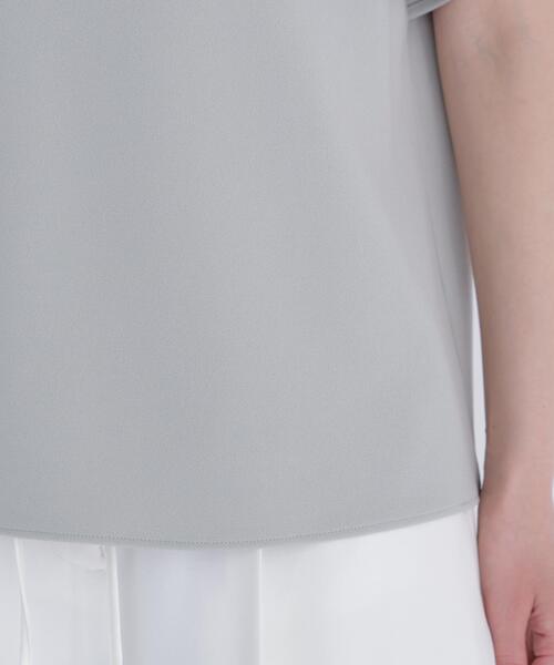 NATURAL BEAUTY BASIC(ナチュラルビューティーベーシック)の「カットジョーゼットトップス(Tシャツ/カットソー・レディース・ネイビー/ライトグリーン/オフホワイト・フリ-)」の4枚目の写真