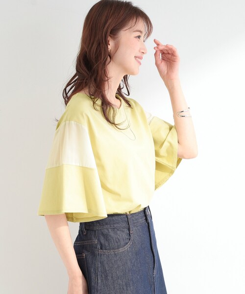 SHOO・LA・RUE(シューラルー)の「【ひんやり/S-LL/洗濯機可】フレアスリーブで二の腕を自然にカバー 浅VネックTシャツ(Tシャツ/カットソー・レディース・ライトイエロー系/ホワイト/ライトブルー・04/03/02/01)」の9枚目の写真