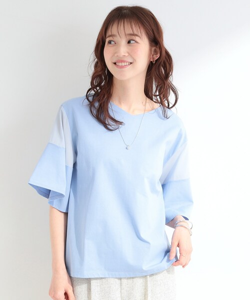 SHOO・LA・RUE(シューラルー)の「【ひんやり/S-LL/洗濯機可】フレアスリーブで二の腕を自然にカバー 浅VネックTシャツ(Tシャツ/カットソー・レディース・ライトイエロー系/ホワイト/ライトブルー・04/03/02/01)」の12枚目の写真