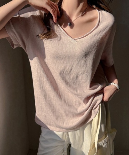 yuue' ( wear )(ユーイ)の「Vネックルーズ半袖Tシャツ/スラブライクTシャツ(Tシャツ/カットソー・レディース・ブラック/ピンク/ホワイト・FREE)」の6枚目の写真