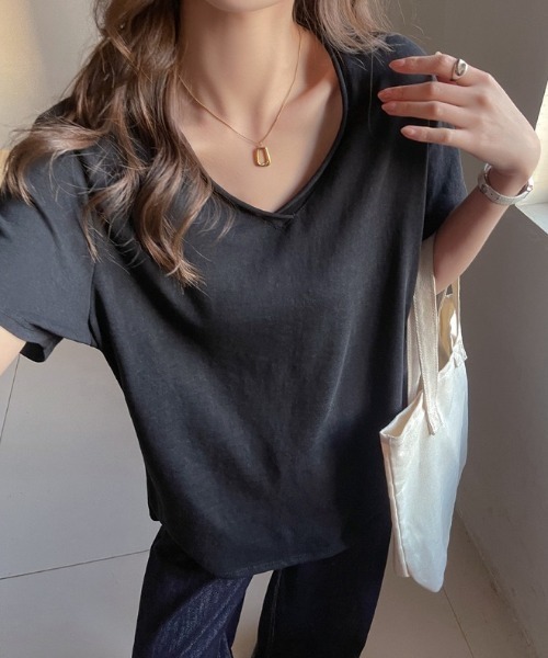 yuue' ( wear )(ユーイ)の「Vネックルーズ半袖Tシャツ/スラブライクTシャツ(Tシャツ/カットソー・レディース・ブラック/ピンク/ホワイト・FREE)」の11枚目の写真