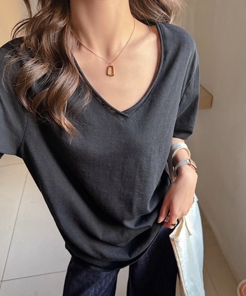 yuue' ( wear )(ユーイ)の「Vネックルーズ半袖Tシャツ/スラブライクTシャツ(Tシャツ/カットソー・レディース・ブラック/ピンク/ホワイト・FREE)」の9枚目の写真