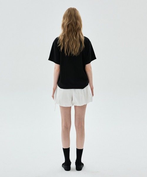 Mardi Mercredi(マルディメクルディ)の「TSHIRT FLOWER PATCH / Tシャツ フラワー パッチ(Tシャツ/カットソー・レディース・ブラック/ホワイト・FREE)」の8枚目の写真