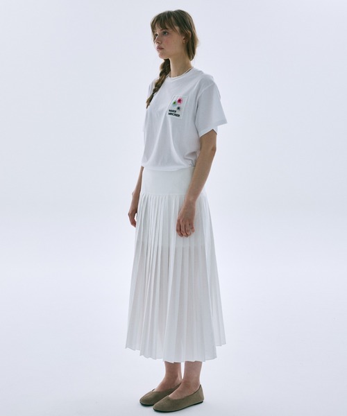Mardi Mercredi(マルディメクルディ)の「TSHIRT FLOWER PATCH / Tシャツ フラワー パッチ(Tシャツ/カットソー・レディース・ブラック/ホワイト・FREE)」の9枚目の写真