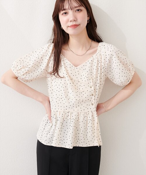 natural couture(ナチュラルクチュール)の「アシメデザインパフスリーブブラウス(シャツ/ブラウス・レディース・その他3/その他2/その他1/その他4・FREE)」の6枚目の写真