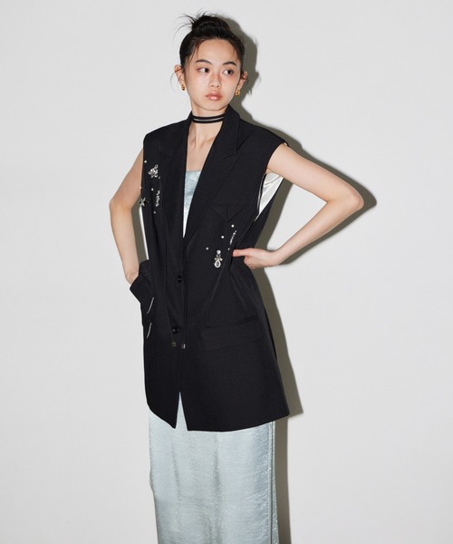 ANDRESD(アンドレスド)の「ビジューボックスシルエットジレ / Bijou Box Silhouette Gilet(ベスト・レディース・ブラック/ブラウン/グレー・S/M)」の1枚目の写真