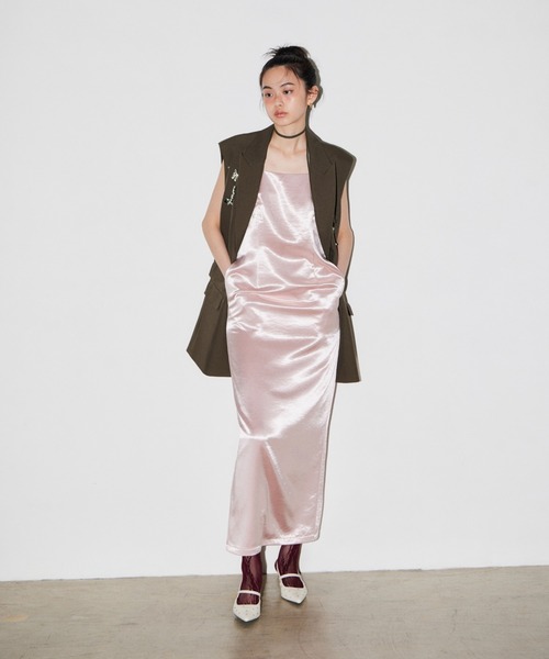 ANDRESD(アンドレスド)の「ビジューボックスシルエットジレ / Bijou Box Silhouette Gilet(ベスト・レディース・ブラック/ブラウン/グレー・S/M)」の7枚目の写真