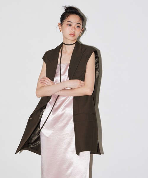ANDRESD(アンドレスド)の「ビジューボックスシルエットジレ / Bijou Box Silhouette Gilet(ベスト・レディース・ブラック/ブラウン/グレー・S/M)」の9枚目の写真