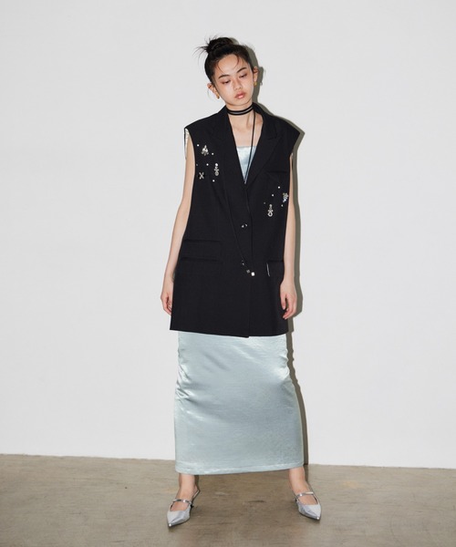 ANDRESD(アンドレスド)の「ビジューボックスシルエットジレ / Bijou Box Silhouette Gilet(ベスト・レディース・ブラック/ブラウン/グレー・S/M)」の17枚目の写真