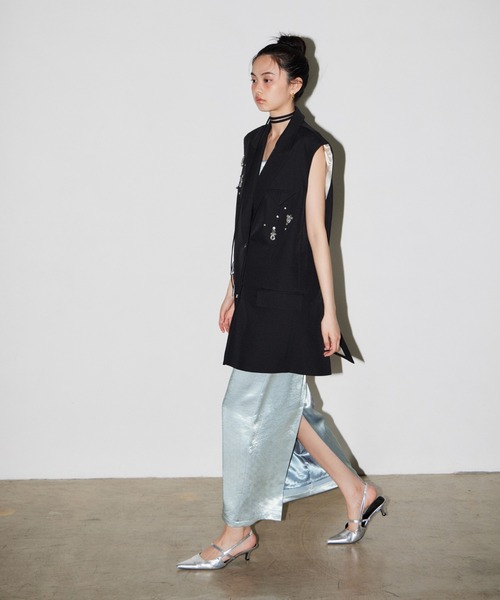 ANDRESD(アンドレスド)の「ビジューボックスシルエットジレ / Bijou Box Silhouette Gilet(ベスト・レディース・ブラック/ブラウン/グレー・S/M)」の20枚目の写真