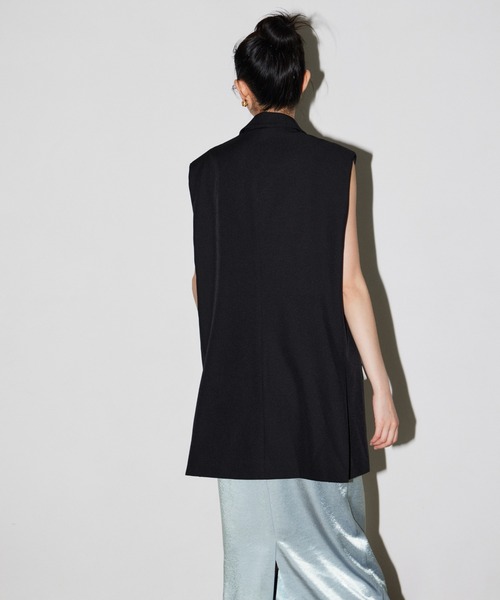 ANDRESD(アンドレスド)の「ビジューボックスシルエットジレ / Bijou Box Silhouette Gilet(ベスト・レディース・ブラック/ブラウン/グレー・S/M)」の22枚目の写真