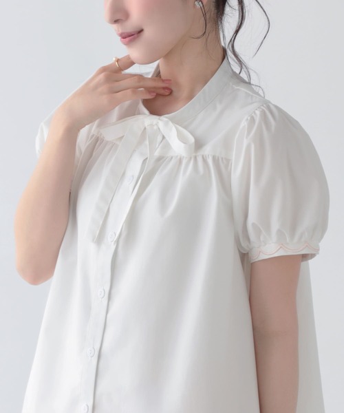 Fit more(フィットモア)の「裾スカラップリボンブラウス(シャツ/ブラウス・レディース・ホワイト/ネイビー/コーラル・FREE)」の13枚目の写真