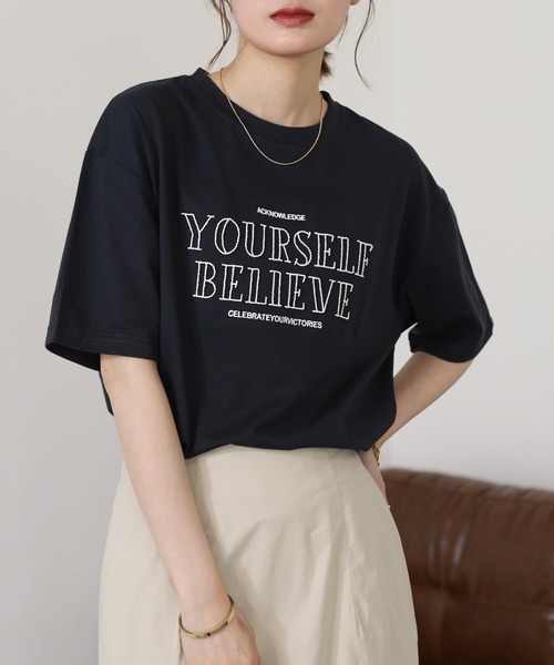 FUNALIVE(ファンアライブ)の「立体チェーン刺繍 六分袖Tシャツ(Tシャツ/カットソー・レディース・杢グレー/オフホワイト/チャコールグレー・L/M)」の2枚目の写真