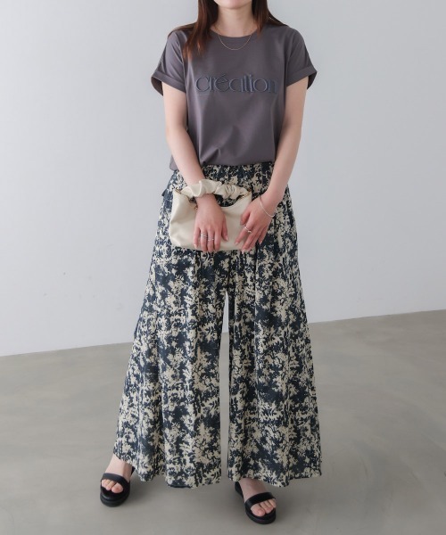 Bou Jeloud(ブージュルード)の「厚盛刺しゅうロゴTシャツ(Tシャツ/カットソー・レディース・オフホワイト/ブラック/チャコールグレー・FREE)」の21枚目の写真
