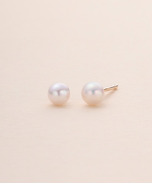 EMUNE(エミュネ)の「K10YG 3mm アコヤパールピアス(ピアス(片耳用)・レディース・ゴールド・ONE SIZE)」の2枚目の写真