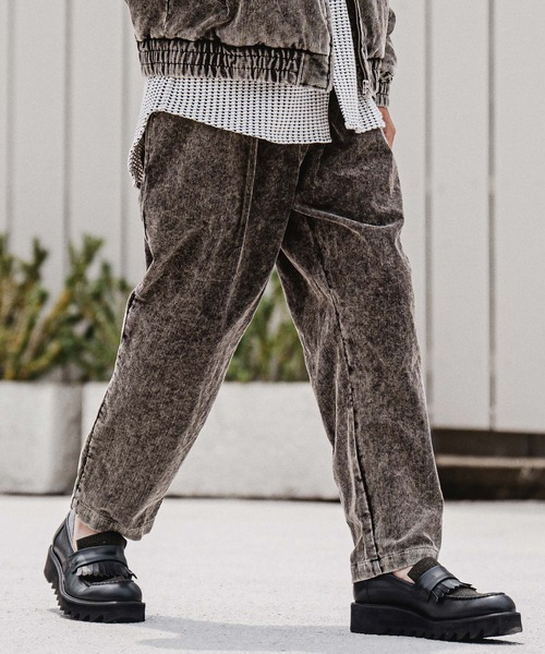 CAMBIO(カンビオ)の「mp15211-Faded Corduroy Tapered Pants コーデュロイテーパードパンツ(A70626cmb)(その他パンツ・メンズ・ブラウン/ブラック/オリーブ/ベージュ・S/M/L)」の1枚目の写真