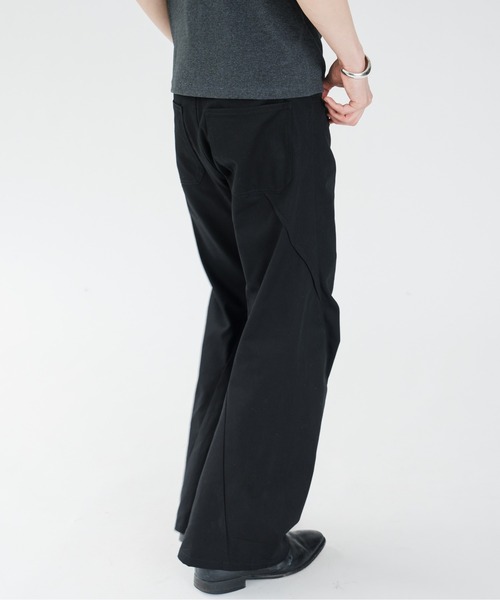 SINSS（シンス）の「Engineer semi flare darts pants / エンジニアセミフレアダーツパンツ（その他パンツ・メンズ・ブラック・LARGE/MEDIUM/SMALL/X-SMALL）」の3枚目の写真