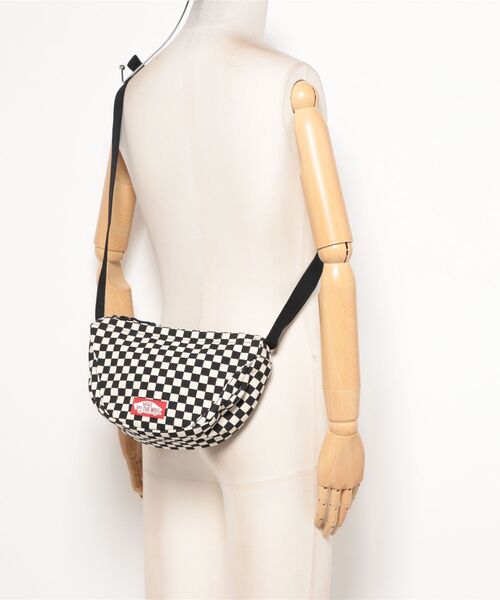 VANS(バンズ)の「OLD SKOOL ICON クロスボディバッグ / Old Skool Icon Crossbody Bag B VN00101VBF51(ボディバッグ/ウエストポーチ・メンズ・ブラック・ONE SIZE)」の9枚目の写真